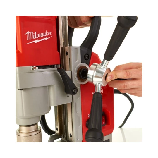 Milwaukee MDE 41 - Wiertnica magnetyczna z elektromagnesem o mocy 1200 W w walizce